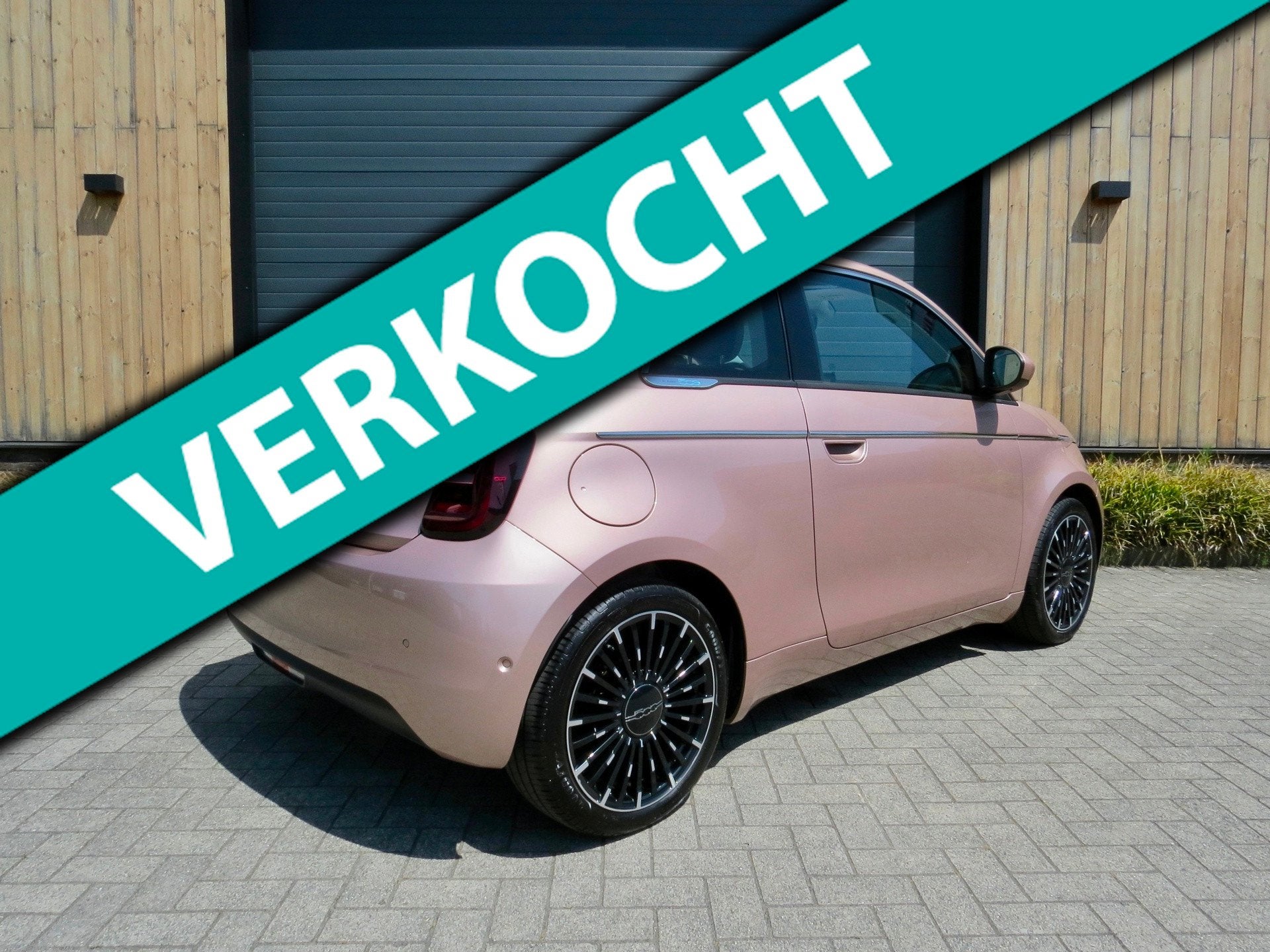 Fiat 500e La Prima cabrio 42 kWh *Carplay *Unieke kleur* JBL, Gebruikt, 118 pk, Overige kleuren, Cabriolet