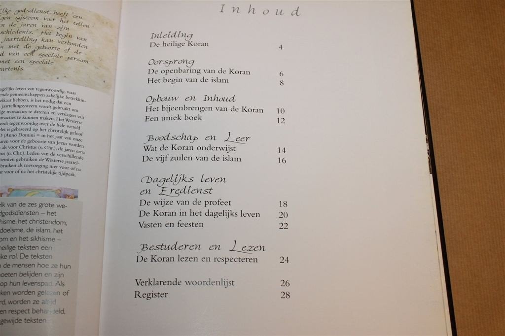De Koran en de Islam — Heilige Teksten Kinderboek, Ophalen of Verzenden, Gelezen, Islam
