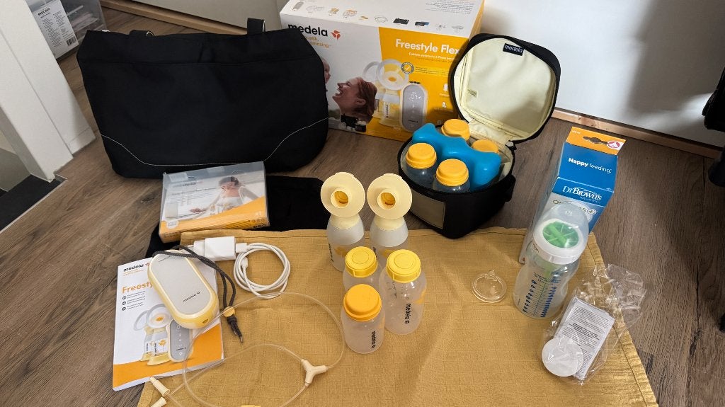 Medela Freestyle flex borstkolf, Ophalen, Inclusief tas, Gebruikt, Medela
