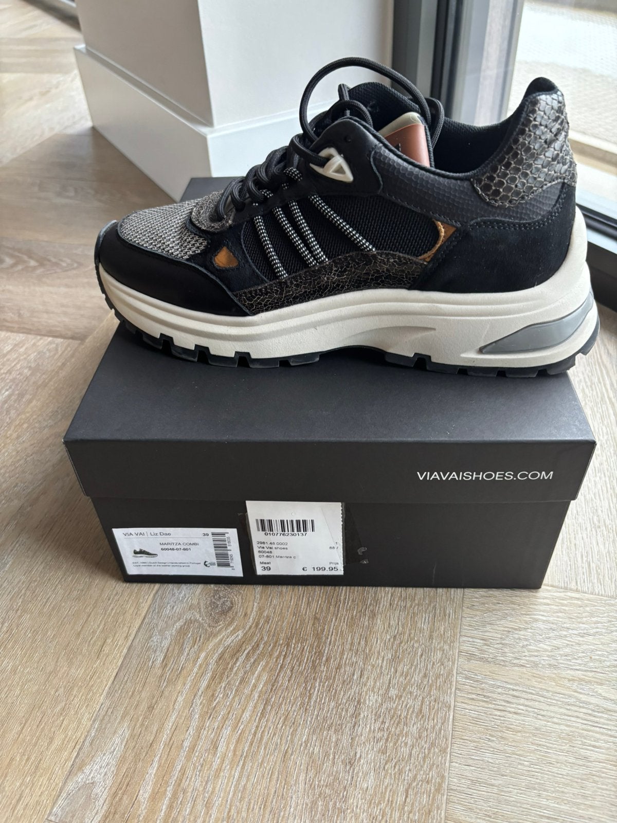 Via Via, Ophalen, Zwart, Sneakers of Gympen, Zo goed als nieuw