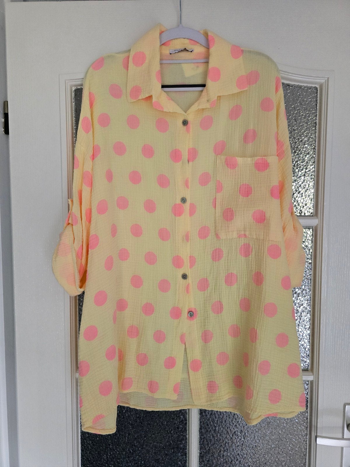 Nieuwe blouse dots geel roze 40 42 44 46, Ophalen of Verzenden, Nieuw, Geel