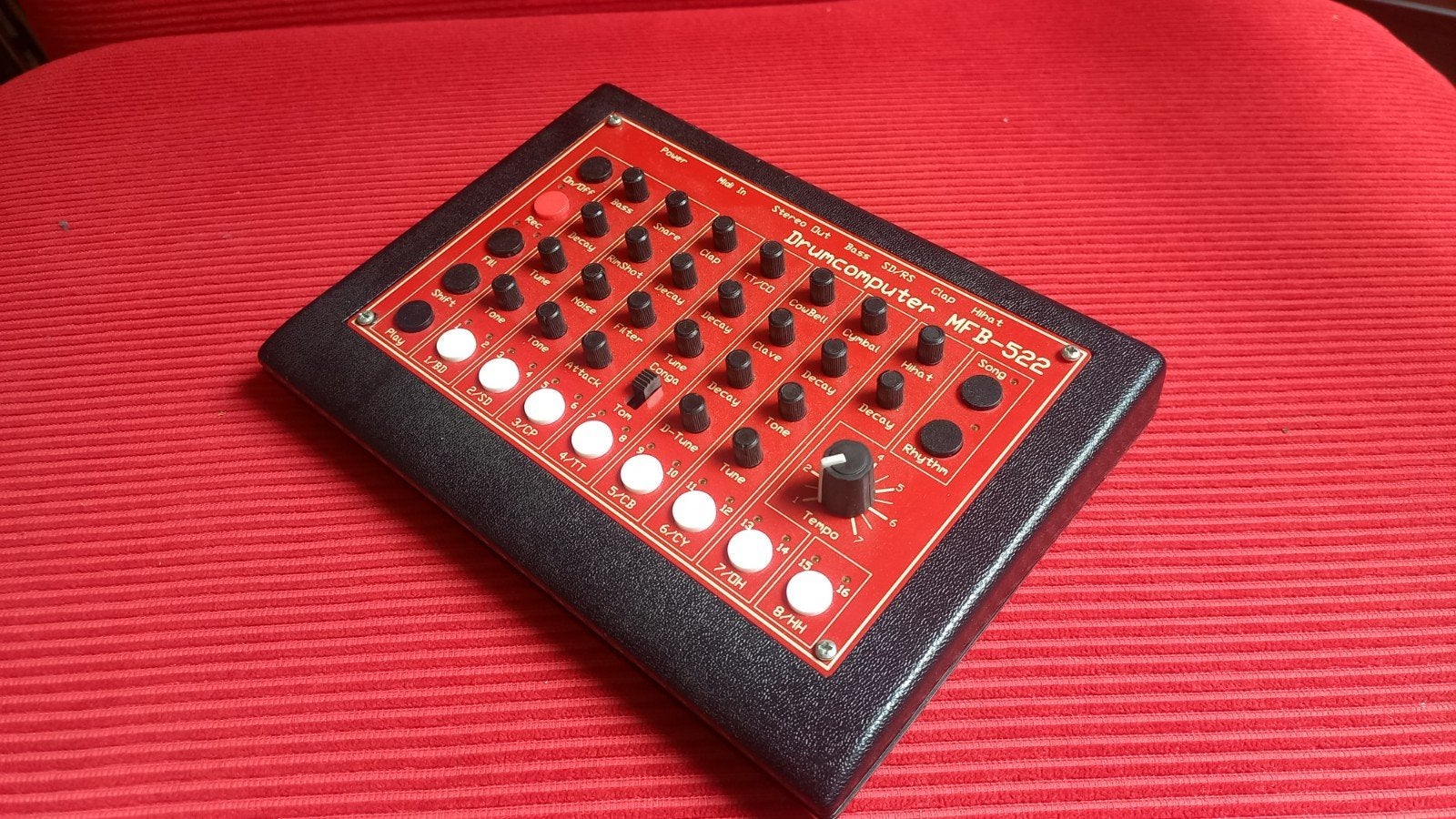 MFB 522 analog drumcomputer 808, Muziek en Instrumenten, Drumcomputers, Ophalen of Verzenden, Overige merken