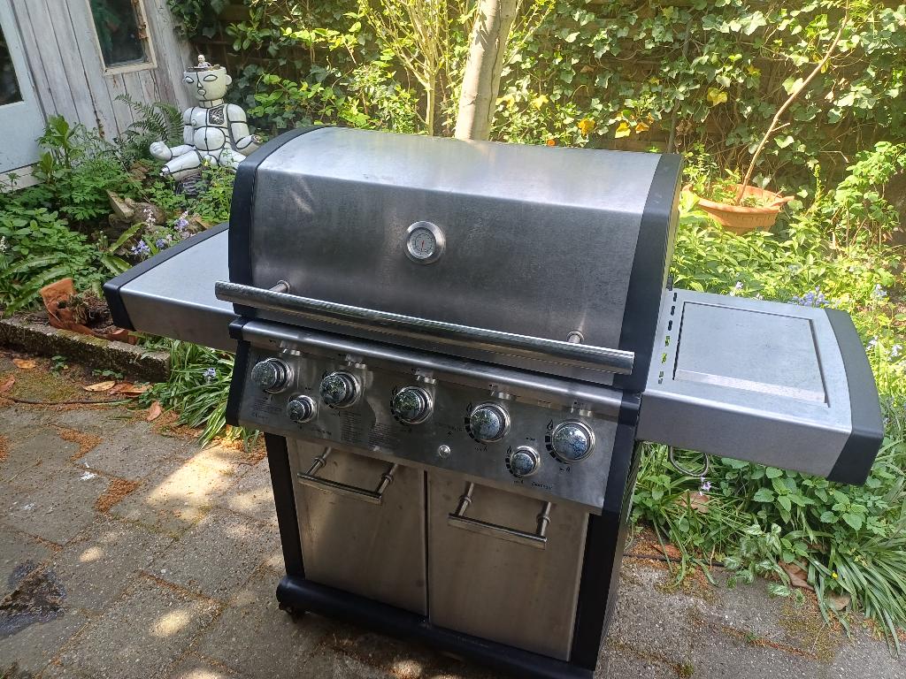 barbecue, Ophalen, Zo goed als nieuw, Tarrington House