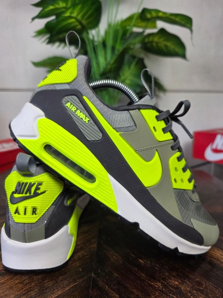 Nike Air Max 90 Drift “Light Army Volt" maat 42,5, Kleding | Heren, Schoenen, Overige kleuren, Nike, Ophalen of Verzenden, Nike
