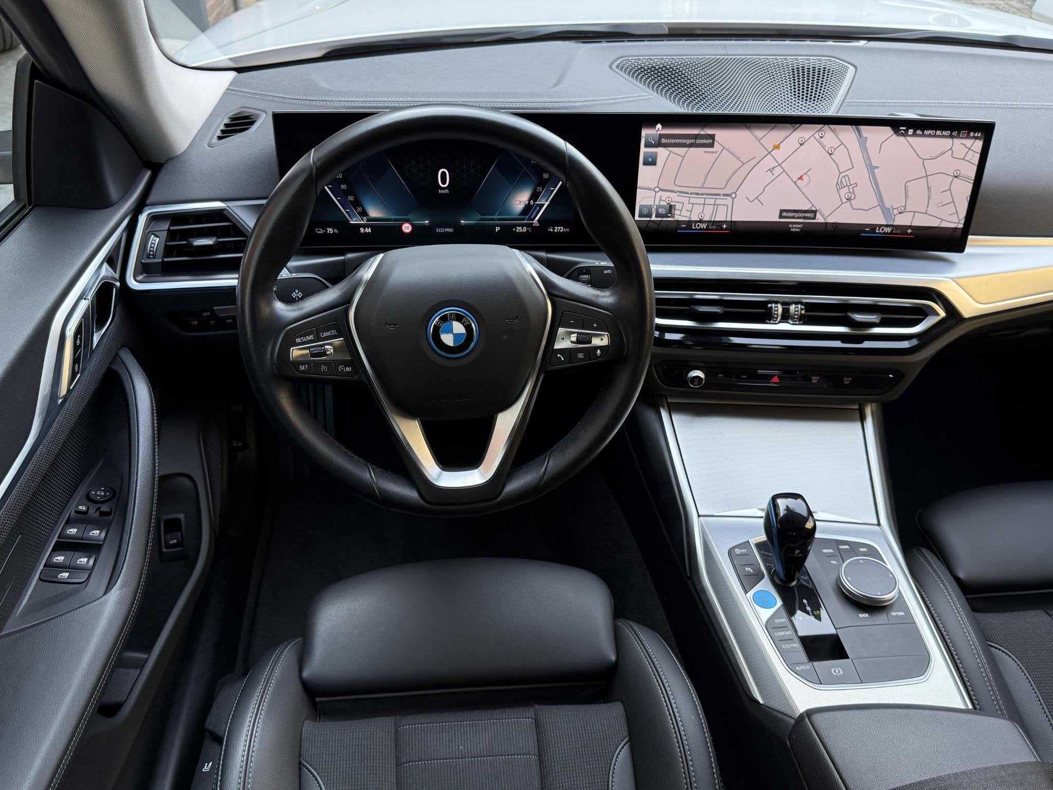 BMW i4 eDrive40 84 kWh | 93% SOH | Trekhaak elektrisch wegkl, Auto's, Achterwielaandrijving, Leder en Stof, 2025 kg, 750 kg