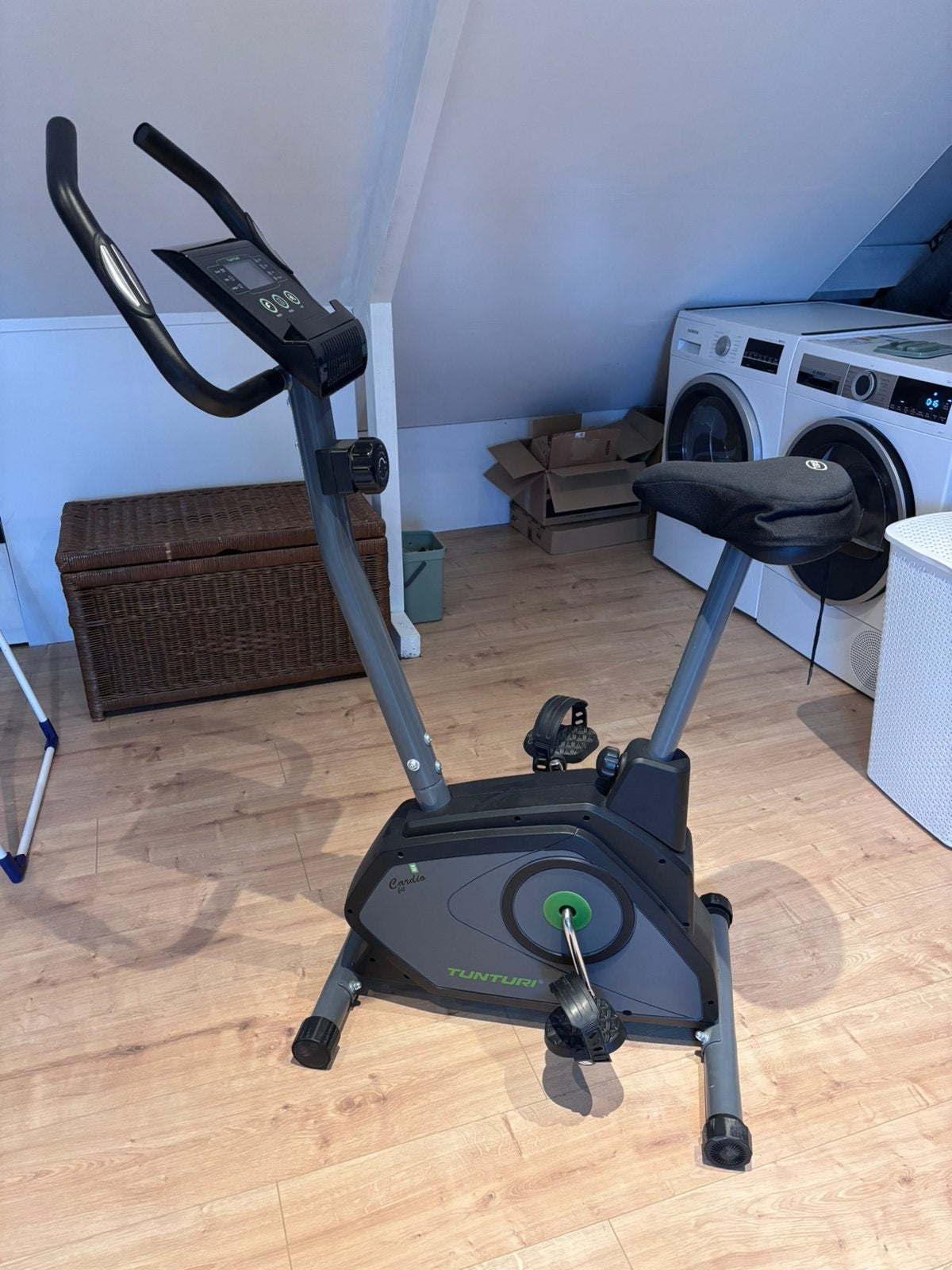 Tunturi hometrainer, Sport en Fitness, Fitnessapparatuur, Ophalen, Gebruikt, Benen, Hometrainer