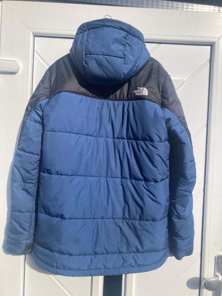 The North Face winterjas maat L blauw/zwart, Kleding | Heren, Maat 52/54 (L), Gedragen, The North Face, Verzenden