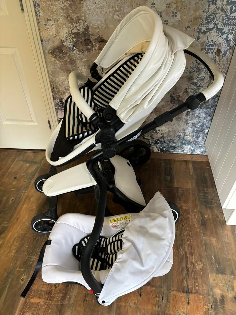 Sleeworld kinderwagen. Wit leer. Als nieuw., Kinderen en Baby's, Kinderwagens en Combinaties, Zo goed als nieuw, Overige merken