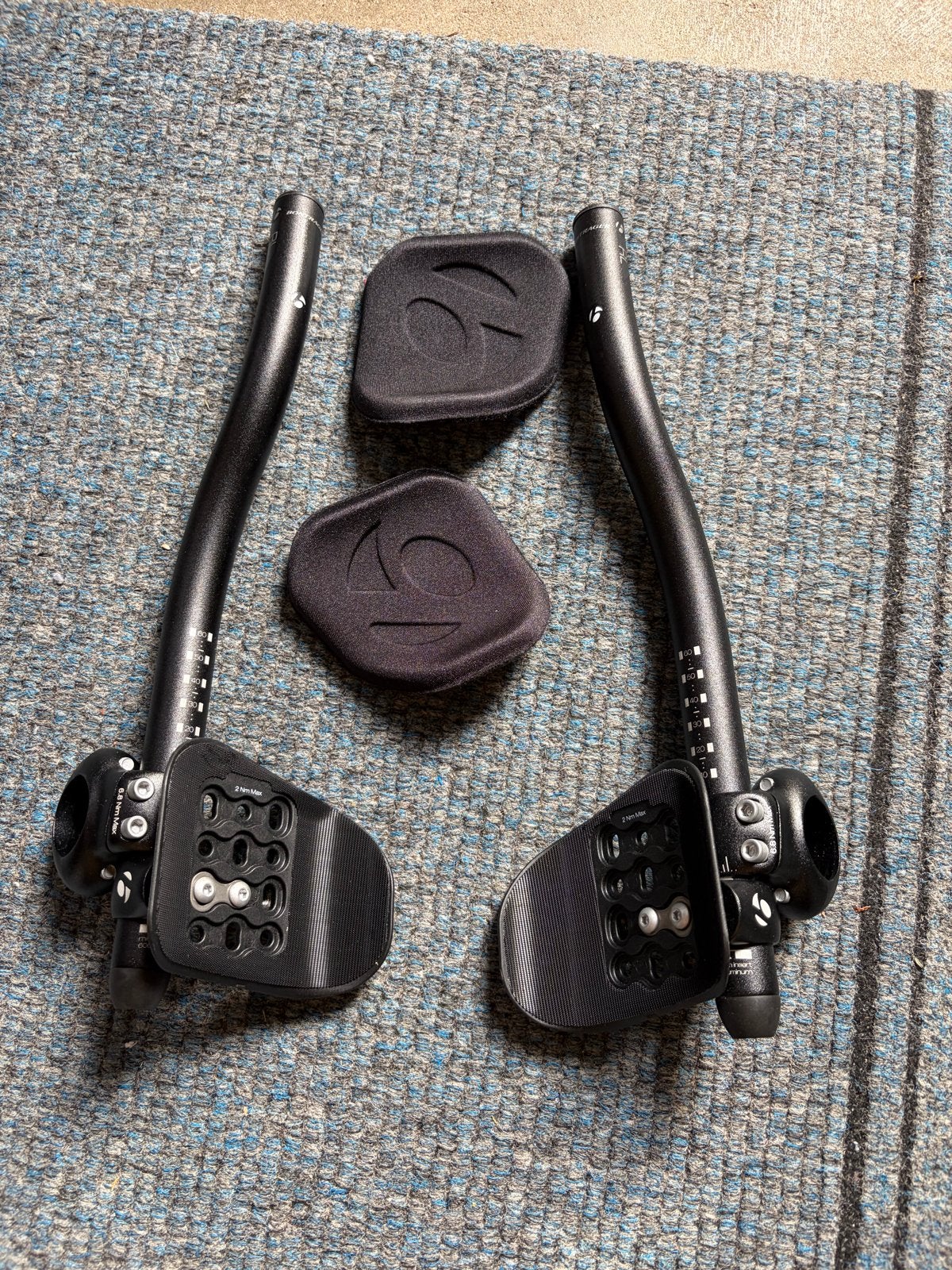Bontrager Race Lite Aerobars, Fietsen en Brommers, Fietsonderdelen, Stuur, Ophalen of Verzenden, Zo goed als nieuw, Aluminium