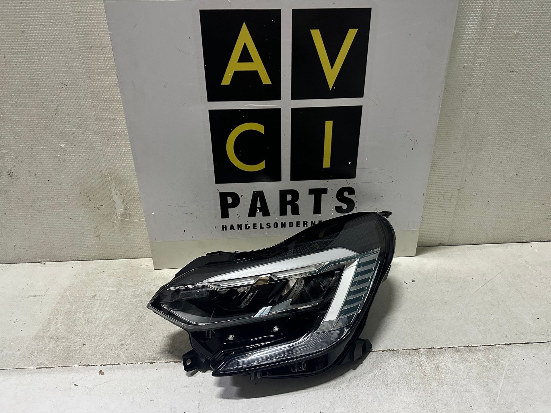 Koplamp Renault Captur II 2 Full led 260608054R links, Gebruikt, -, Renault, -