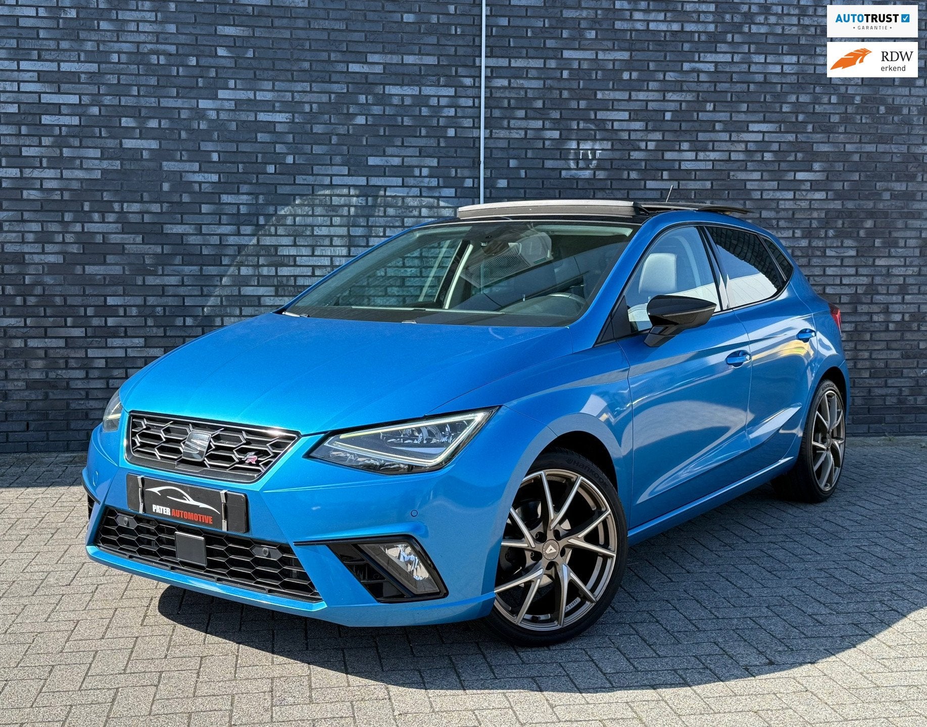 Seat IBIZA 1.5 TSI FR Business Intense 150pk|Pano|ACC|Camera, Voorwielaandrijving, Dealer onderhouden, 4 cilinders, Blauw