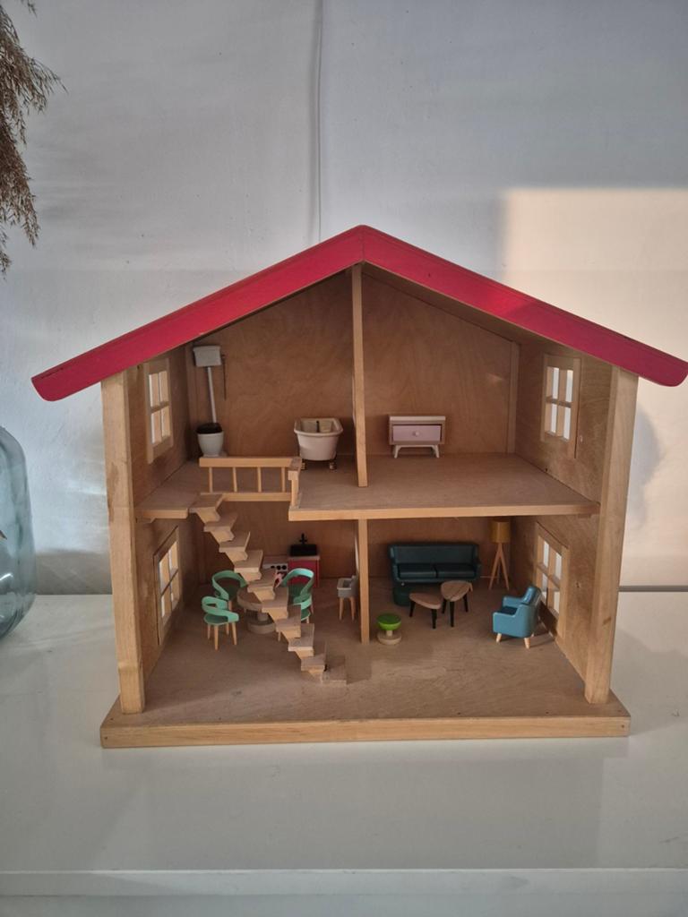 Poppenhuis met toebehoren, Ophalen, Gebruikt, Poppenhuis