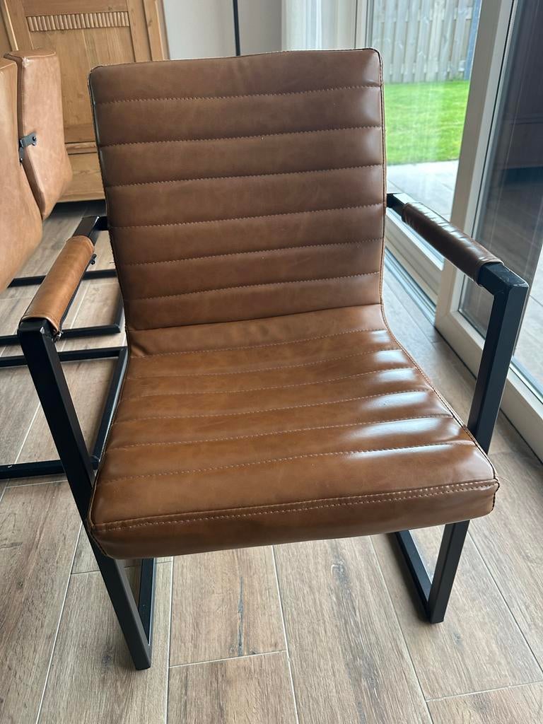 4 stoelen met armleuning, Huis en Inrichting, Stoelen, Ophalen, Gebruikt, Bruin, Vier