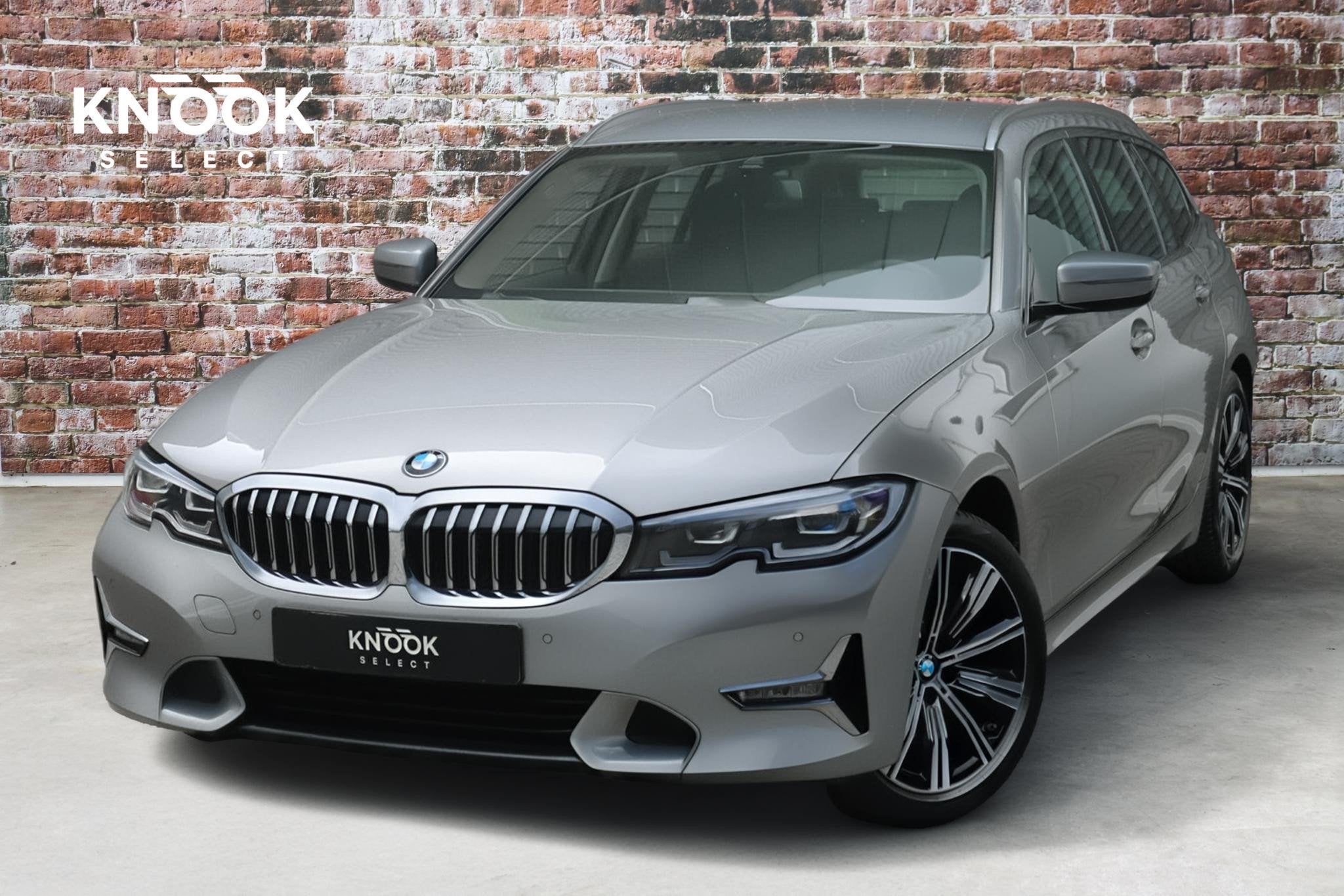 BMW 3-serie Touring 318i Executive Luxury Line / Trekhaak /