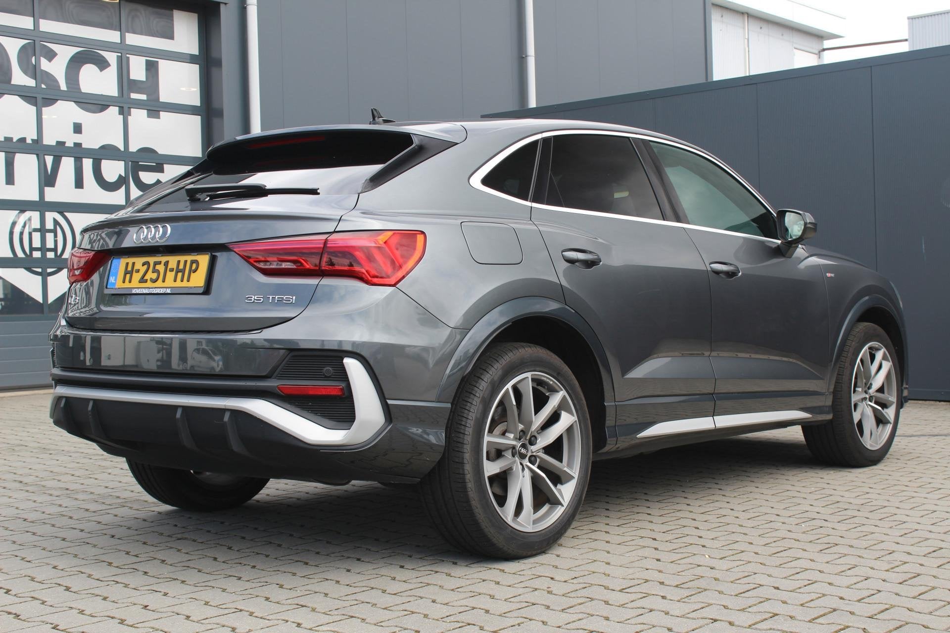Audi Q3 Sportback 35 TFSI Pro Line S-Line | Incl. 12 maanden, Parkeersensor, 4 cilinders, 150 pk, 1505 kg