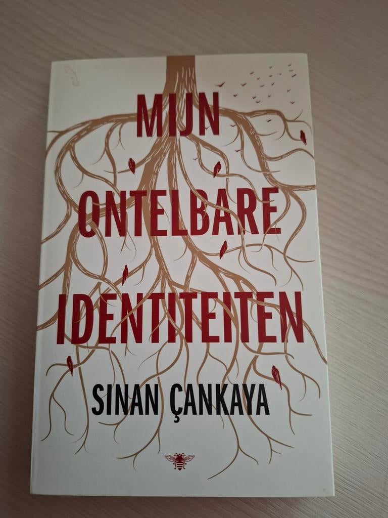Sinan Çankaya - Mijn ontelbare identiteiten, Boeken, Ophalen of Verzenden, Zo goed als nieuw, Sinan Çankaya