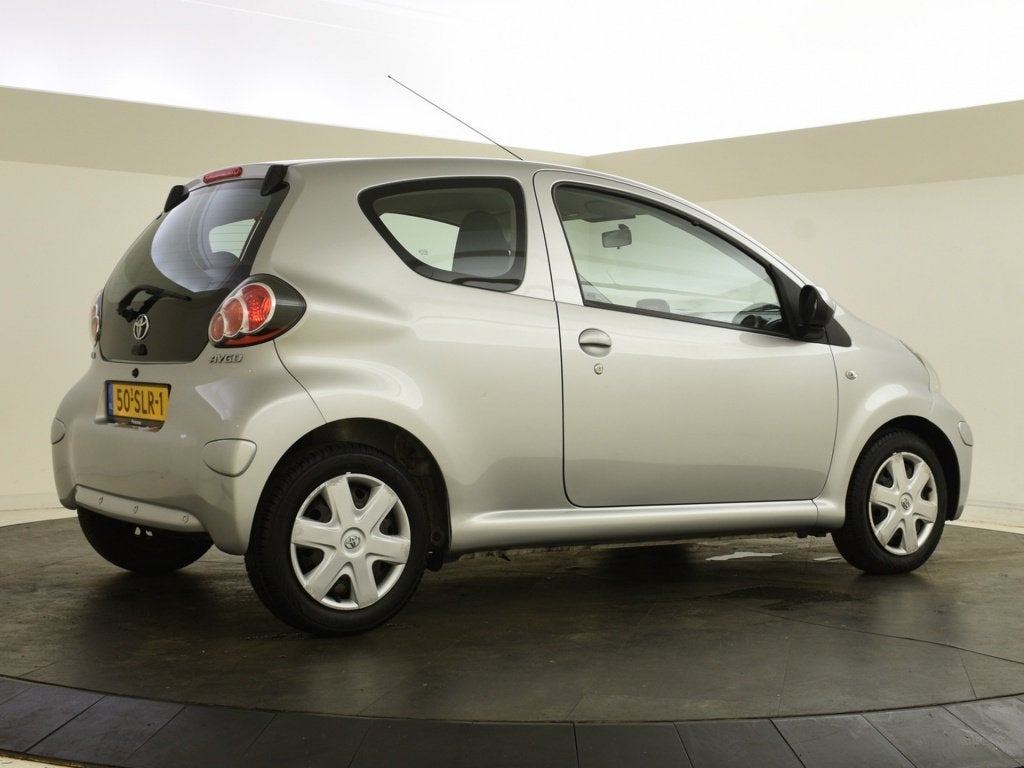 Toyota Aygo 1.0-12V Comfort Navigatie | 1e eigenaar | PDC, Gebruikt, 4 stoelen, 68 pk, Origineel Nederlands
