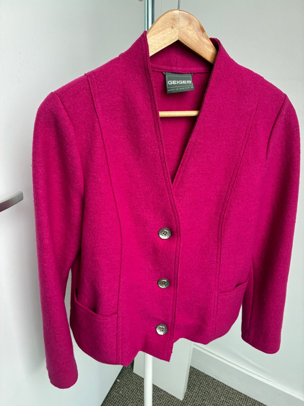 Geiger Jasje 100% Wol Maat 38 Fuchsia, Ophalen of Verzenden, Zo goed als nieuw, Maat 38/40 (M), Roze
