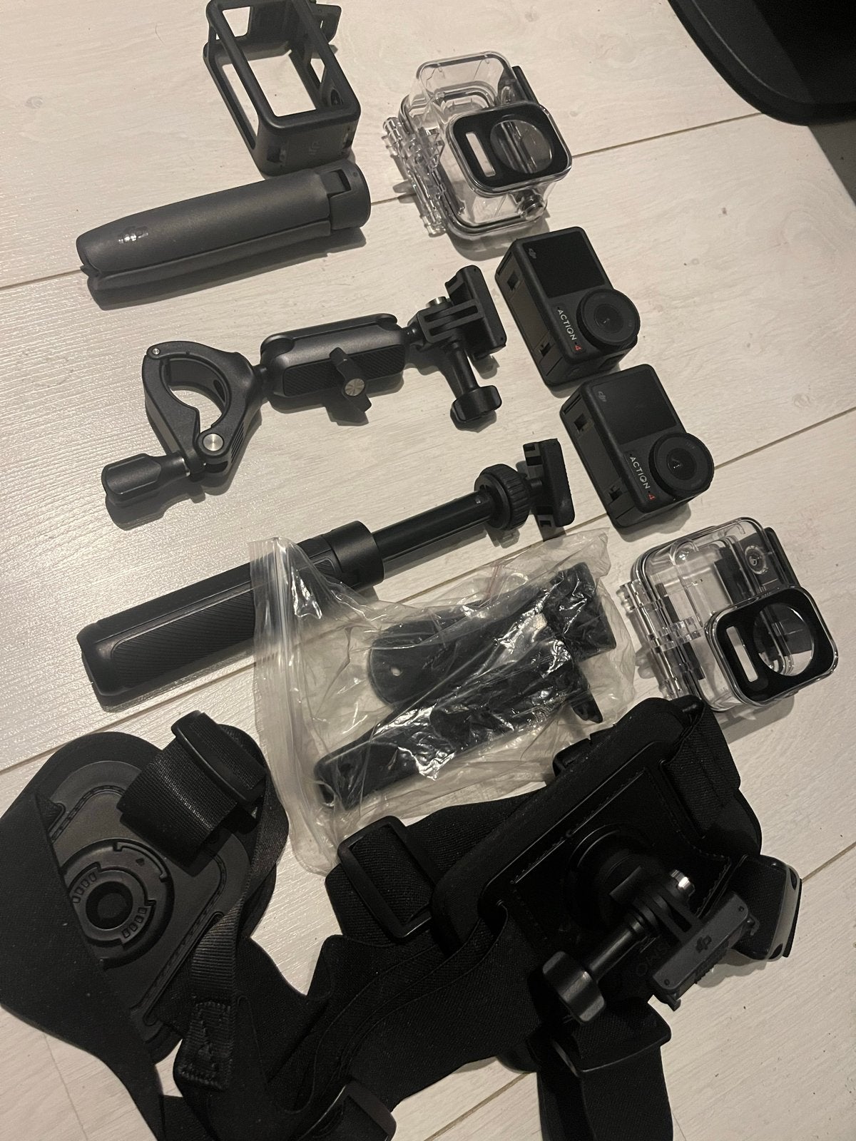 DJI Osmo Action 4 camera set with 2 cameras met accessoires, Ophalen of Verzenden, Zo goed als nieuw, Overige merken