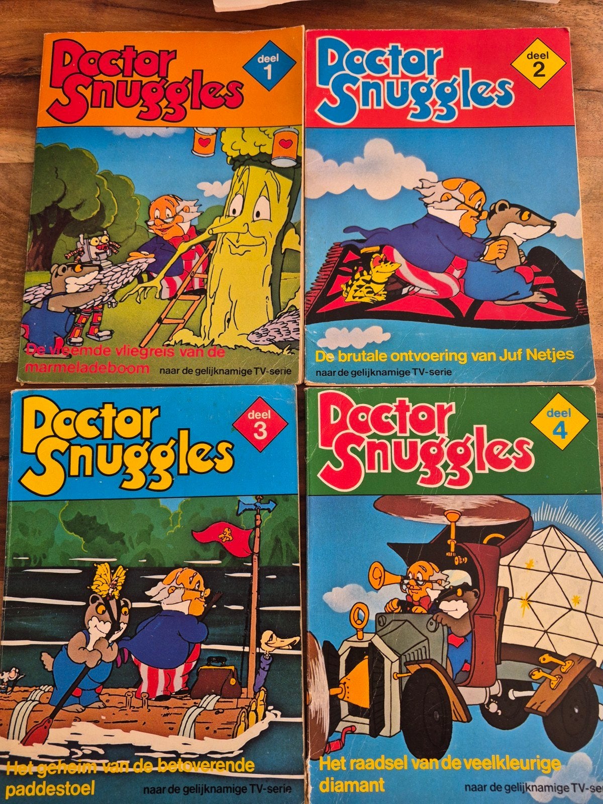 Doctor Snuggles Stripboeken - Complete Serie (Deel 1-4), Meerdere stripboeken, Ophalen of Verzenden, Gelezen