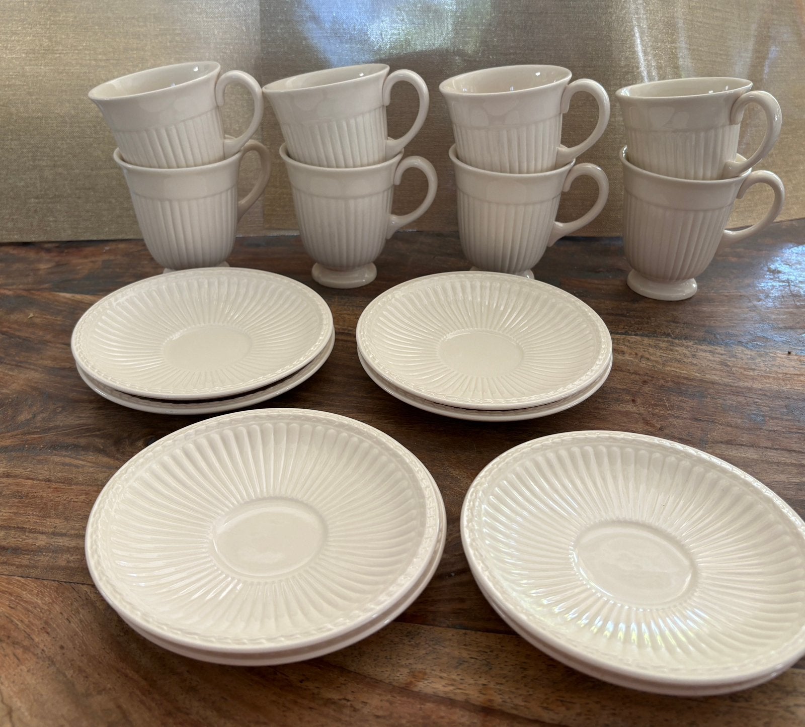 Set van 8 Wedgwood Edme Koffiekop en Schotels (7+1 gratis), Ophalen, Zo goed als nieuw, Aardewerk, Kop(pen) en/of Schotel(s)
