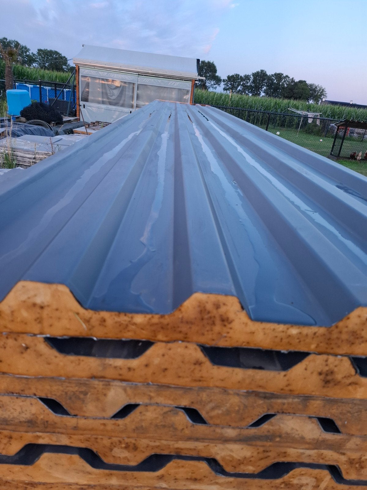 Sandwichpanelen dakplaten 3 stuks 704 cm, Doe-het-zelf en Verbouw, Platen en Panelen, Ophalen, Gebruikt, 50 tot 100 mm
