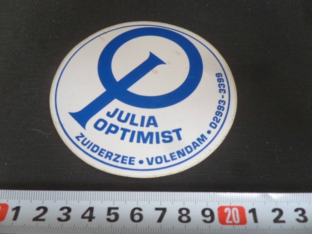 sticker JULIA OPTIMIST  Zuiderzee Volendam 02293-3399, Verzamelen, Ophalen of Verzenden, Zo goed als nieuw