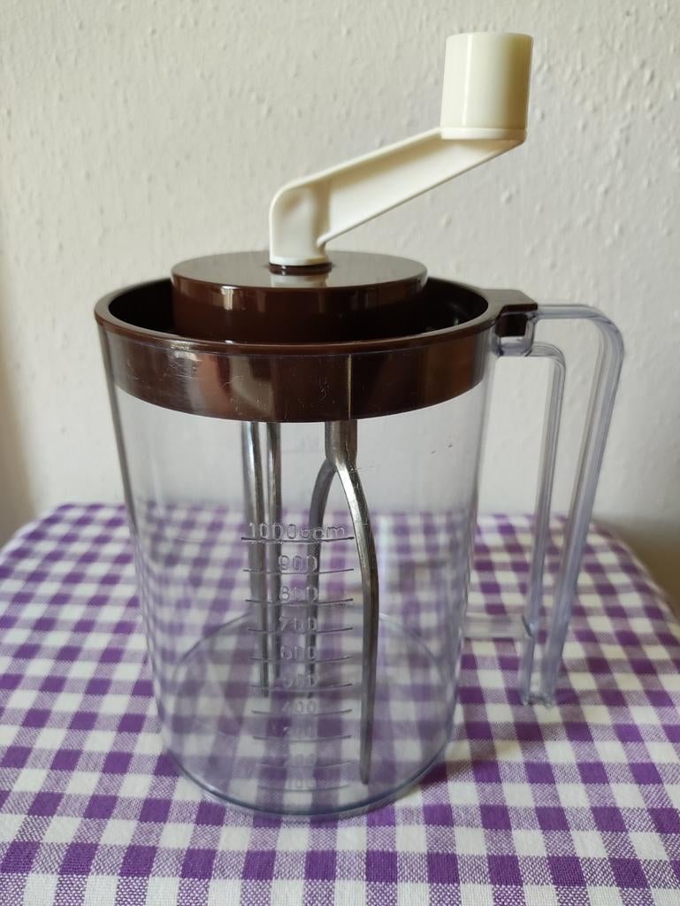 Mooie donkerbruine vintage slagroomklopper, Verzenden