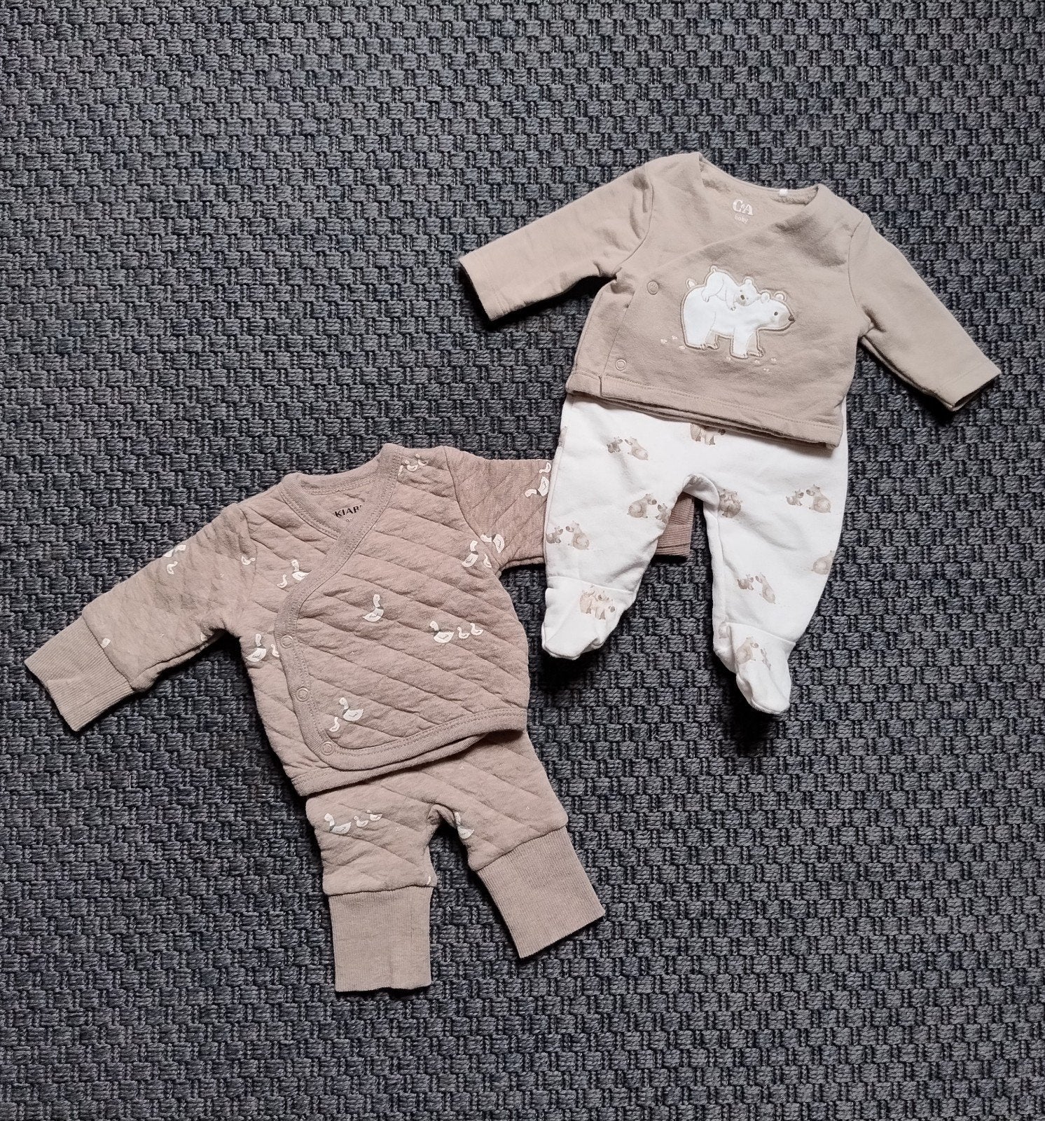 2x pakje newborn baby maat 44 zgan, Kinderen en Baby's, Jongetje of Meisje, Ophalen of Verzenden, Zo goed als nieuw, C&A en Kiabi