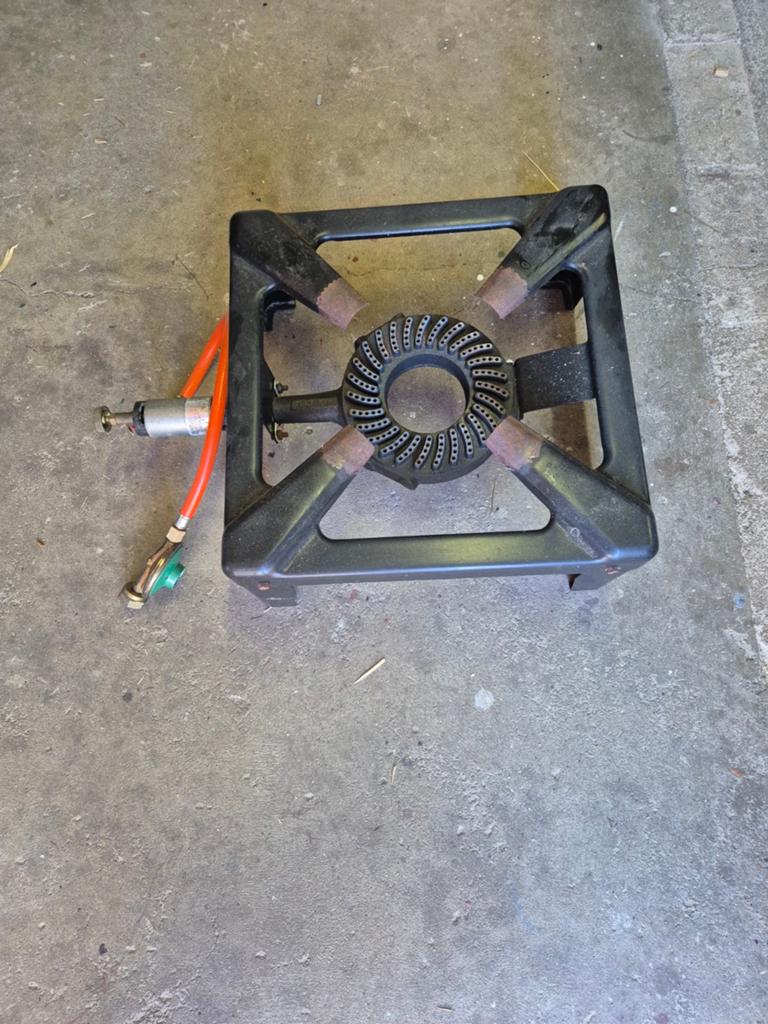 Gasbrander voor buitenkeuken of camping, Ophalen, Gebruikt, Minder dan 85 cm, 3 kookzones of minder