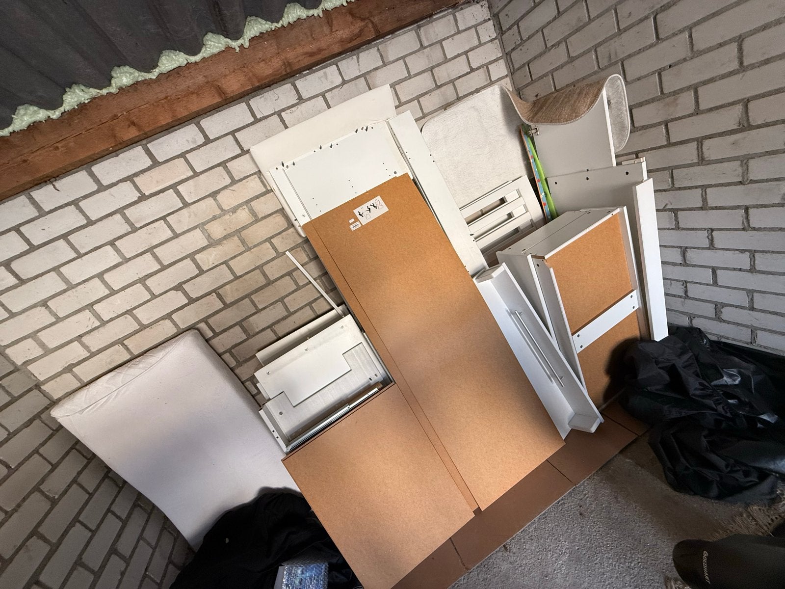 Witte babykamer set: commode, ledikant, kledingkast, wandpla, Kinderen en Baby's, Kinderkamer | Complete kinderkamers, Ophalen