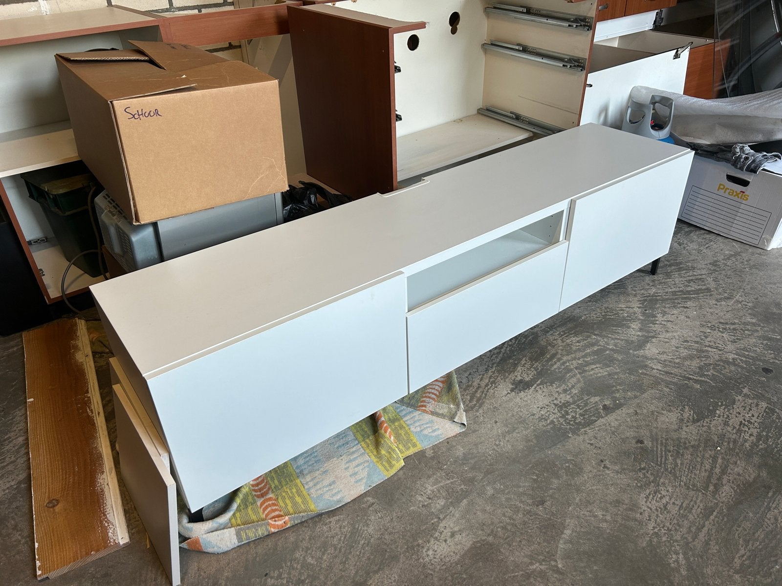 IKEA Besta tv meubel 180x42x28 cm, wit, zo goed als nieuw, Ophalen, 150 tot 200 cm, Zo goed als nieuw, Minder dan 100 cm