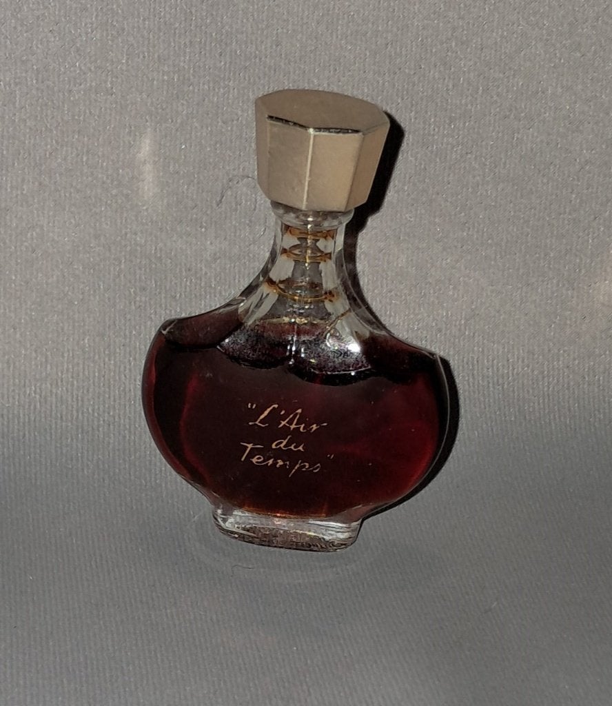 Volle parfum mini -  Nina ricci L,air du temps oudje, Ophalen of Verzenden, Zo goed als nieuw, Miniatuur, Gevuld