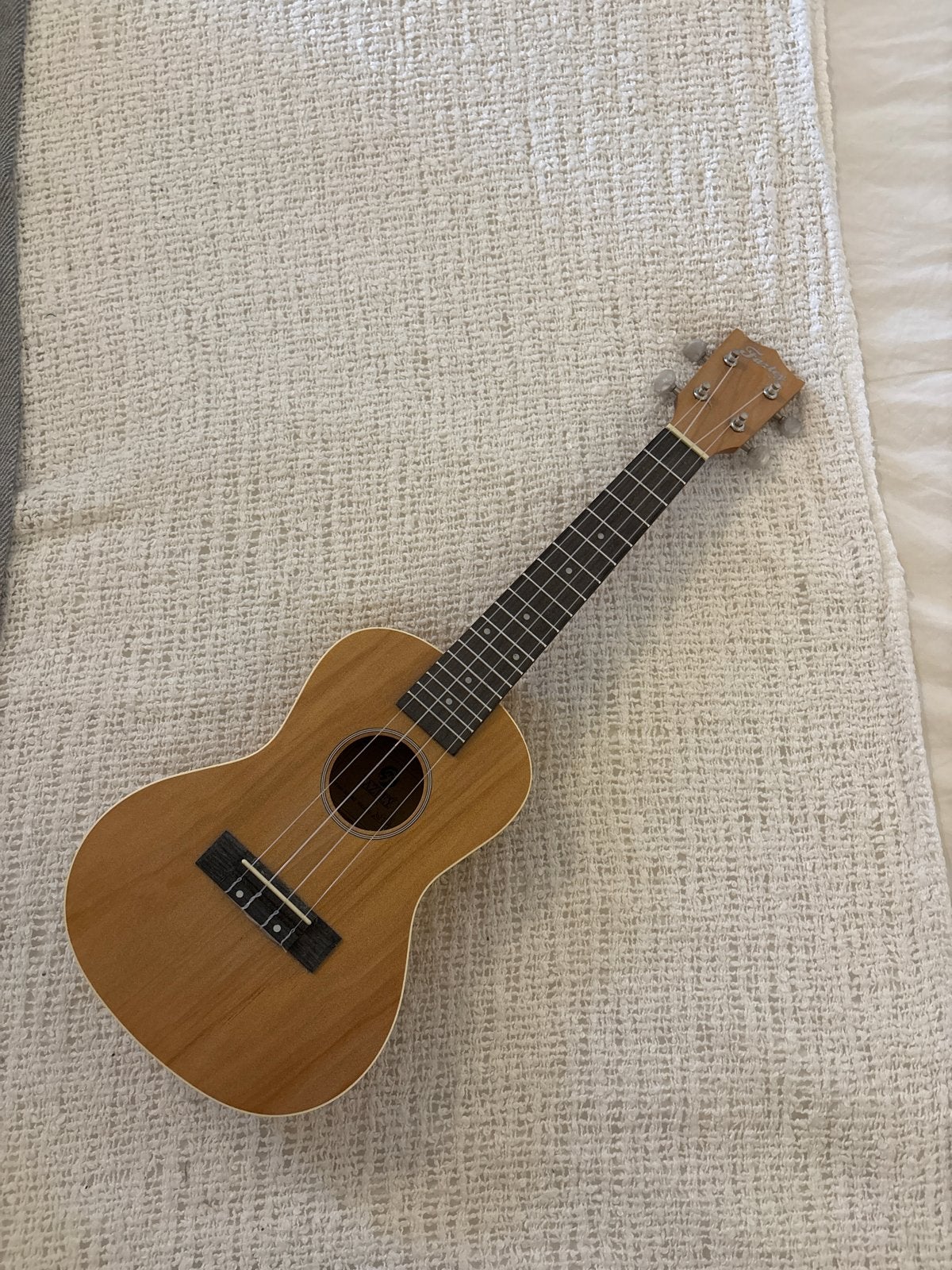 Ukelele Fazley, +/- 62 cm, Ophalen, Gebruikt, Overige typen