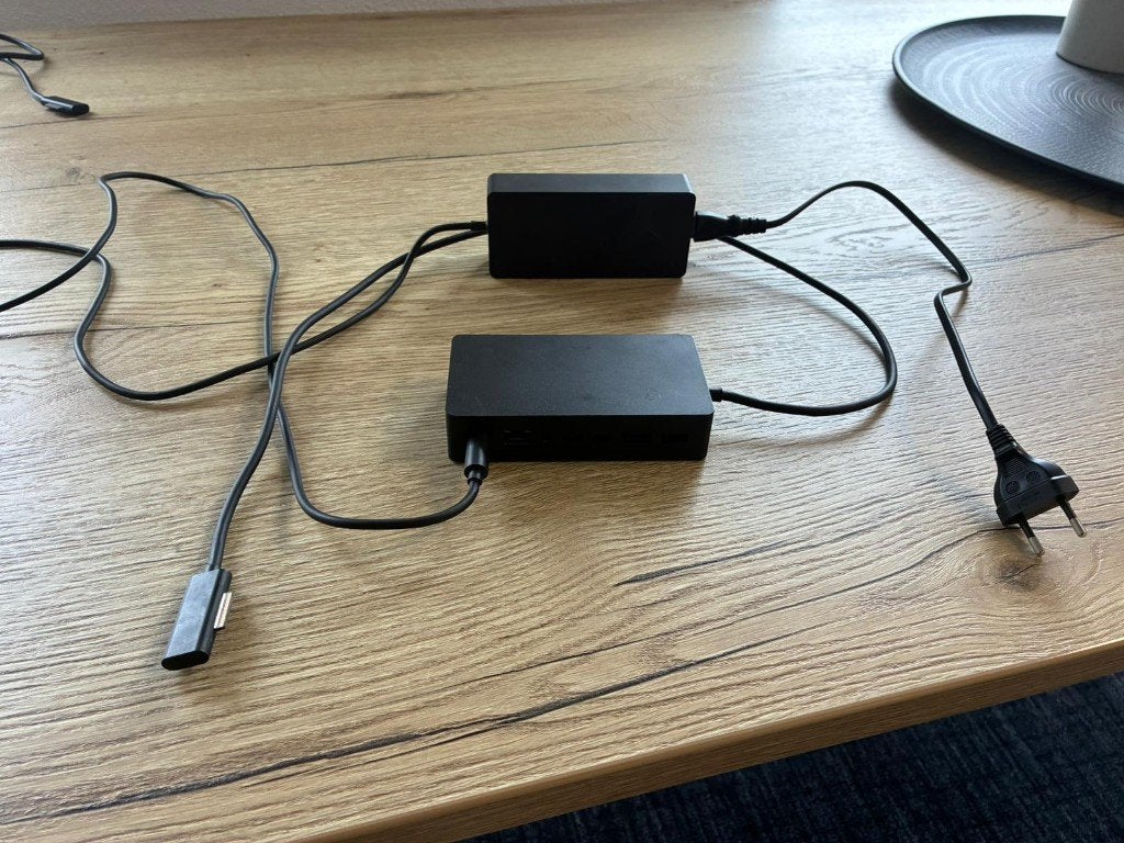 Microsoft Surface Dock 2 met originele voedingsadapter, Computers en Software, Laptop, Ophalen of Verzenden, Microsoft, Docking station