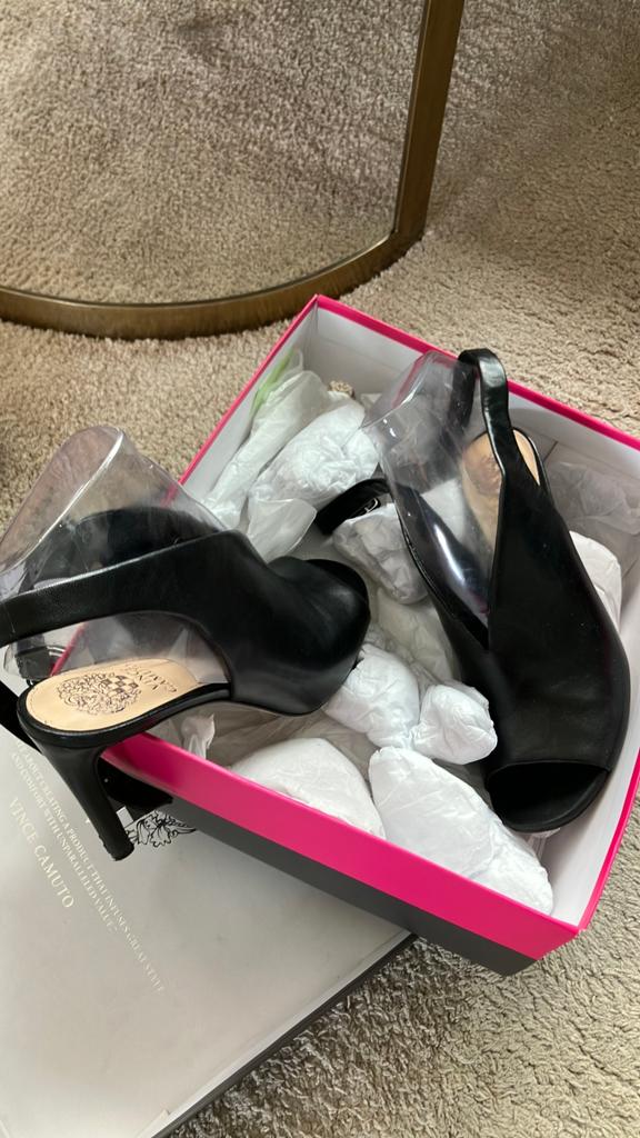 Vince Camuto leren slingbacks, Kleding | Dames, Ophalen of Verzenden, Zo goed als nieuw, Zwart