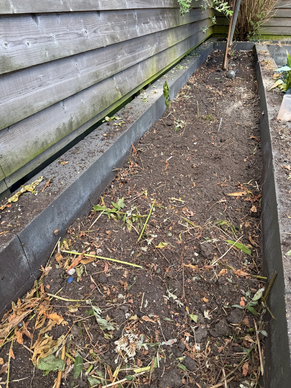 Gratis grond uit plantenbak, Tuin en Terras, Ophalen, Tuinaarde