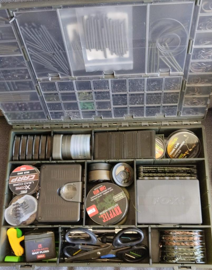 op zoek naar een gevulde karper tacklebox a merken, Ophalen of Verzenden, Zo goed als nieuw, Overige typen