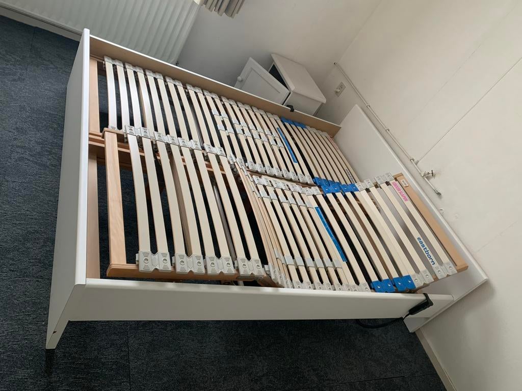 Tweepersoonsbed met verstelbare lattenbodems, Ophalen, Gebruikt, Tweepersoons, Bedbodem
