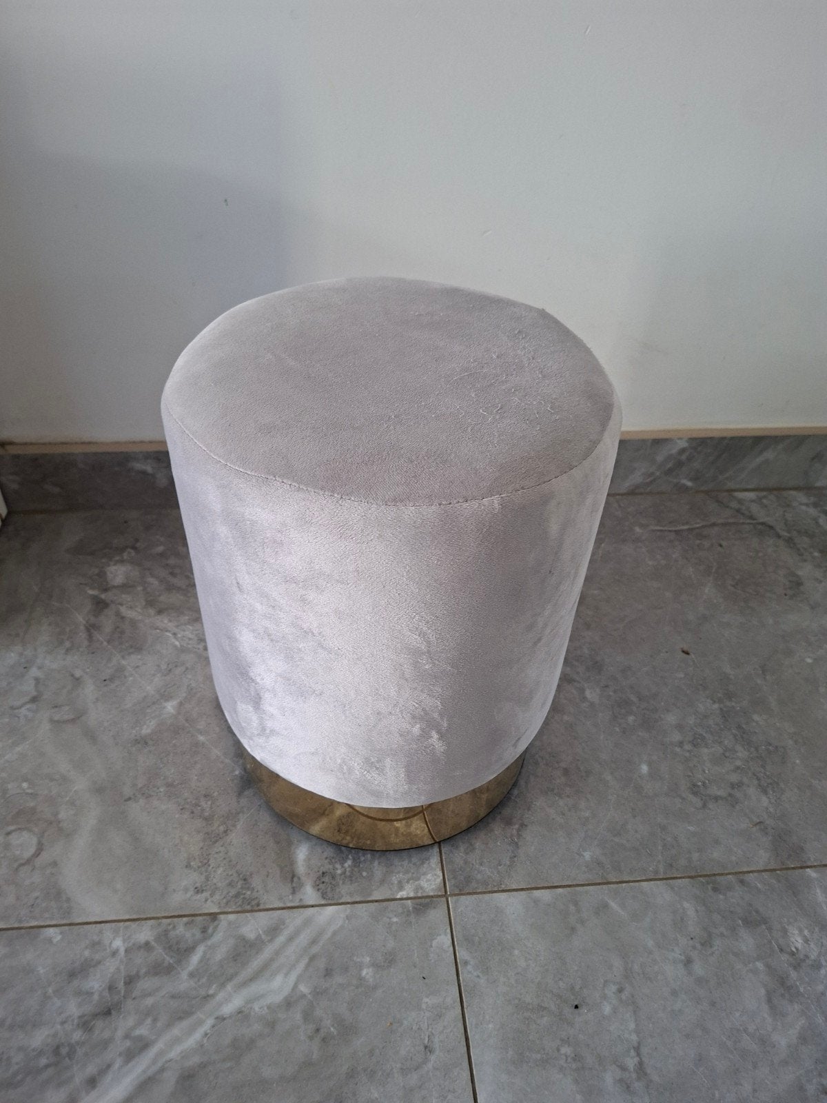 Luxe poef - fluweel en goudkleurige basis, Ophalen of Verzenden, Zo goed als nieuw, Overige materialen