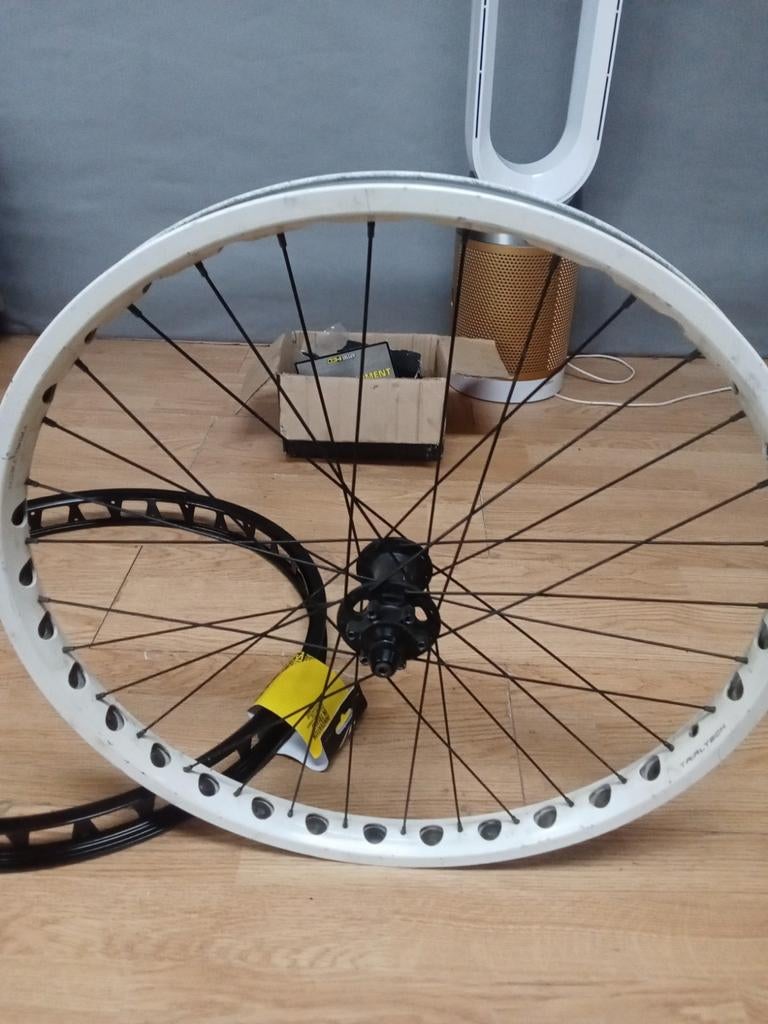 24 Trial superlicht velgen  Spank / Trialtech / Jitsie, Fietsen en Brommers, Fietsonderdelen, Remmen, Ophalen of Verzenden