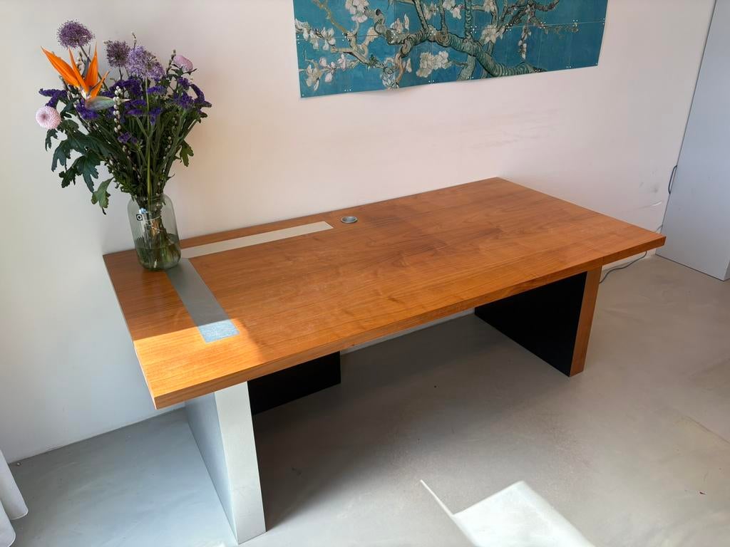 GRATIS 3x ruim bureau hout/metaal 180cm, Huis en Inrichting, Ophalen, Gebruikt