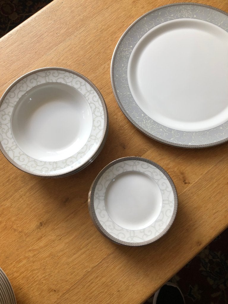 Wedgewood Celestial Platinum, Klassiek, Nieuw, Ophalen of Verzenden, Bord(en)