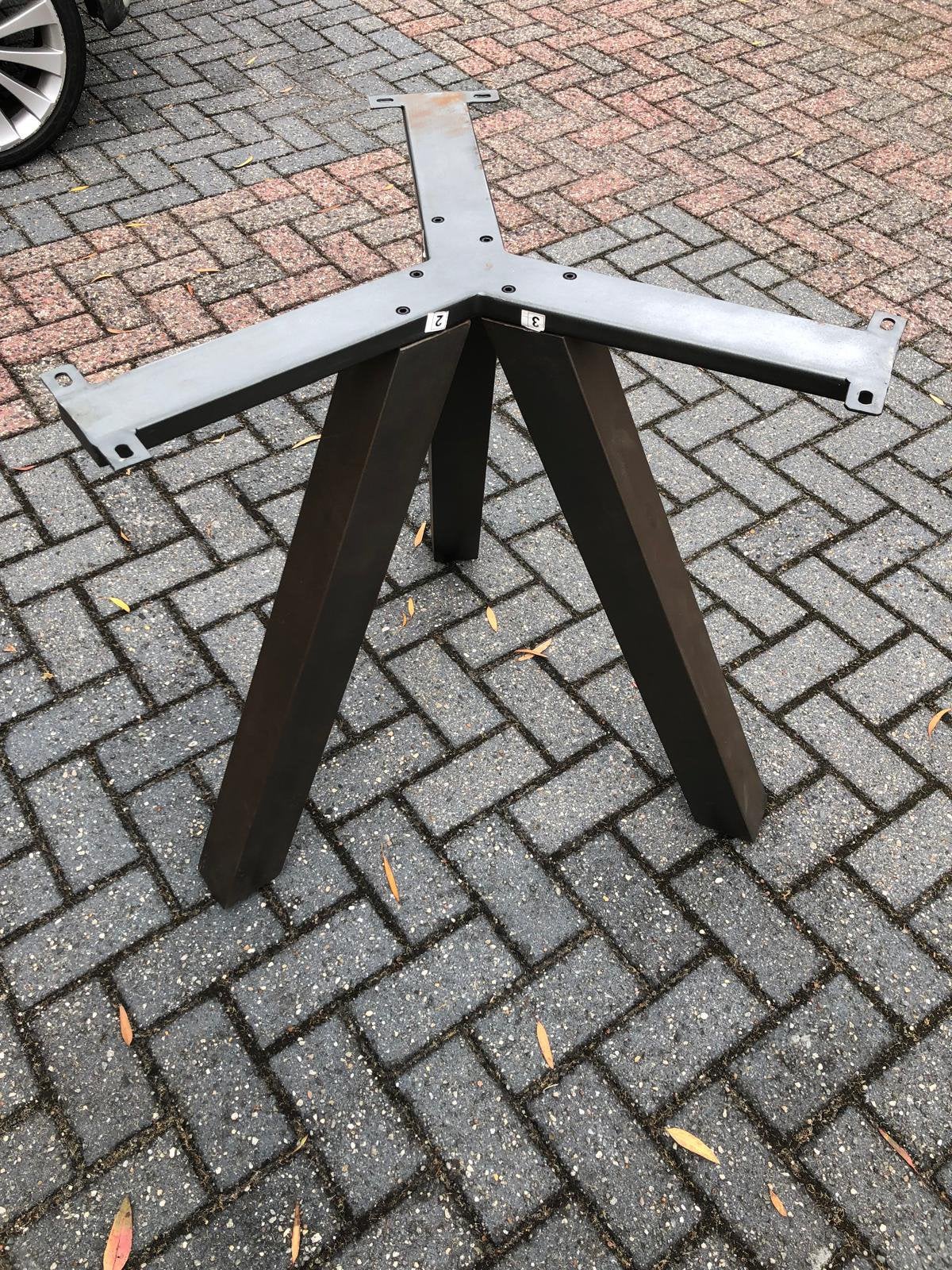 Stalen driepoot zonder tafelblad, Ophalen, Zo goed als nieuw, Rechthoekig, 50 tot 100 cm