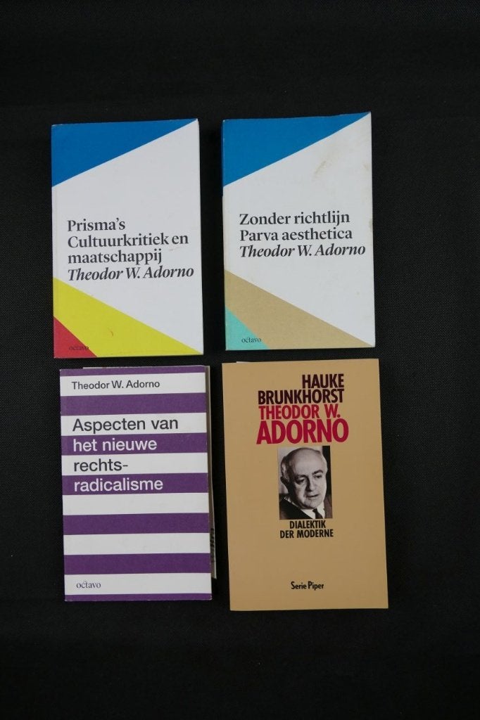 4x Theodor W Adorno, Boeken, Verzenden, Gelezen, Cultuurfilosofie