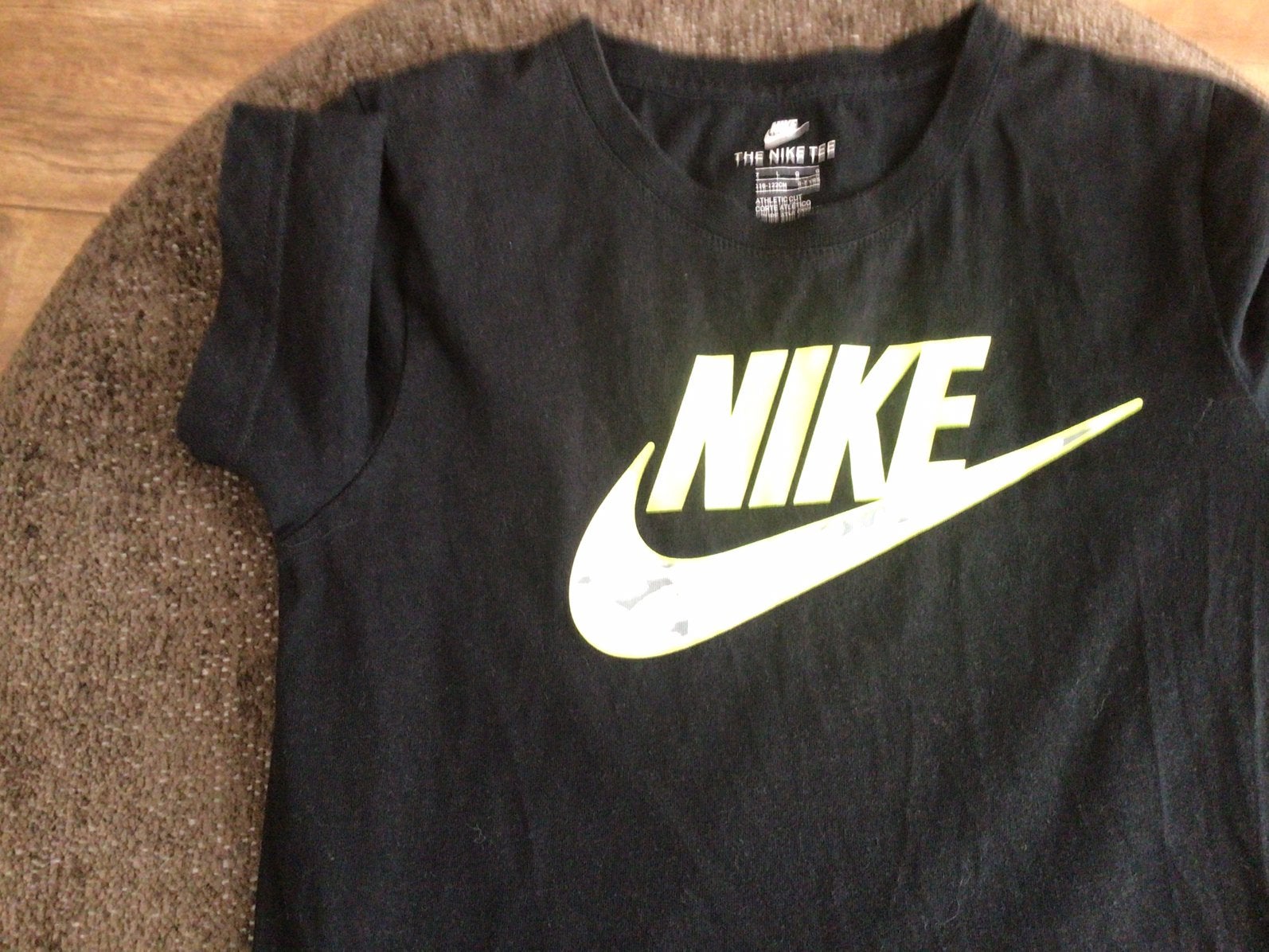Nike tshirt maat 116/122, Ophalen of Verzenden, Zo goed als nieuw, Jongen, Shirt of Longsleeve