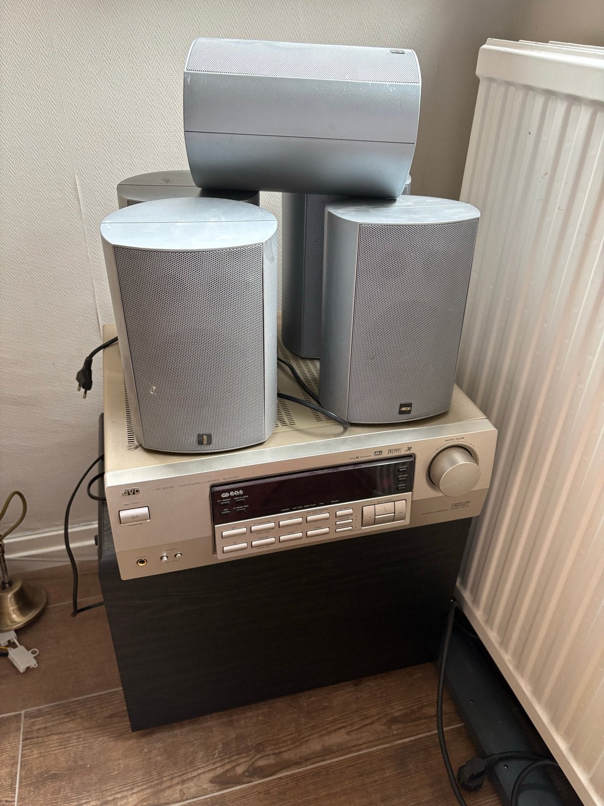 JVC RX-6001R versterker met Jamo 5.1 speakerset en subwoofer, Ophalen, Gebruikt, JVC, 70 watt of meer