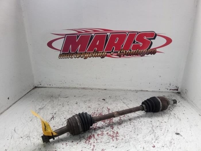 Aandrijfas links-voor van een Toyota Aygo, Gebruikt, -, -, Ophalen of Verzenden