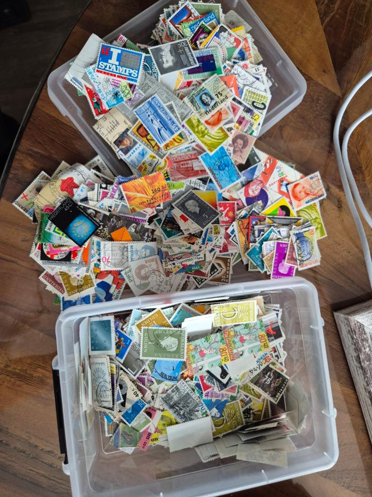 Postzegels Nederland, Ophalen of Verzenden