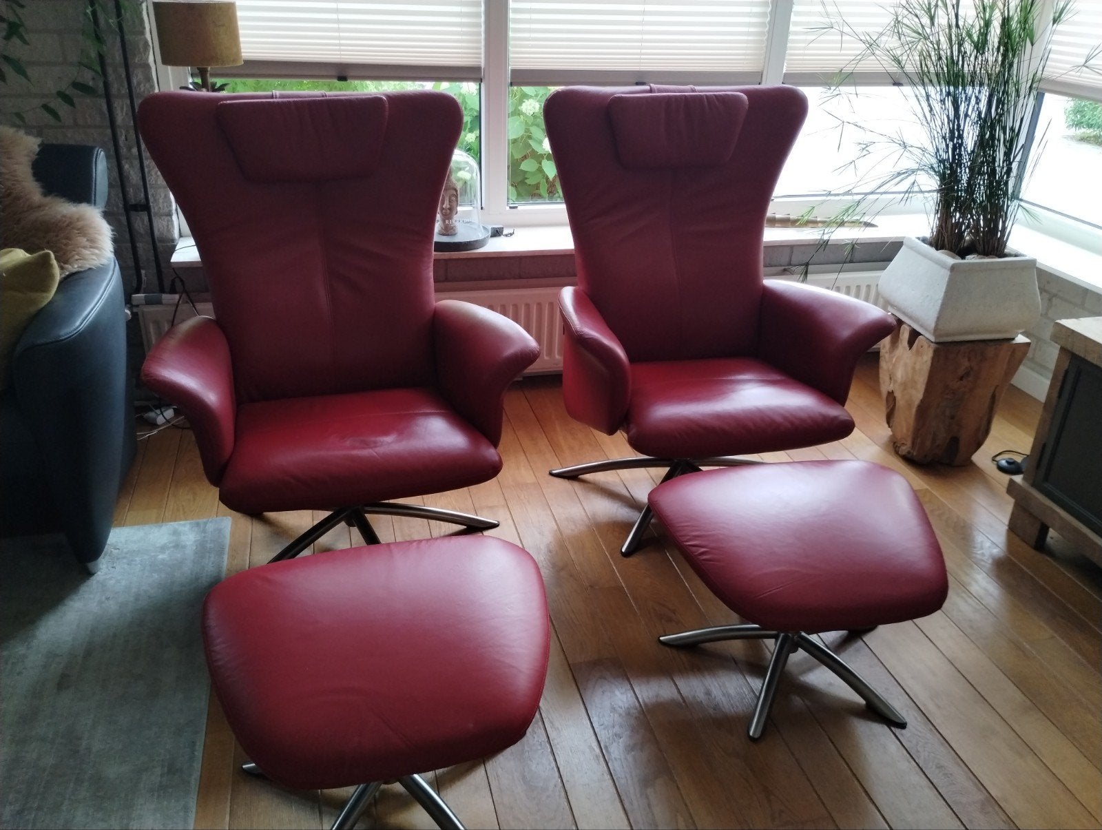 Draaifauteuil 2 leren draaistoelen nieuwstaat, Ophalen, Zo goed als nieuw, 75 tot 100 cm, 50 tot 75 cm